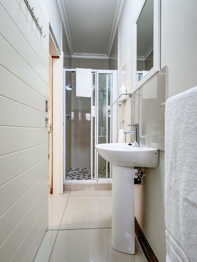 Westwood Skye 12 Grace Avenue *